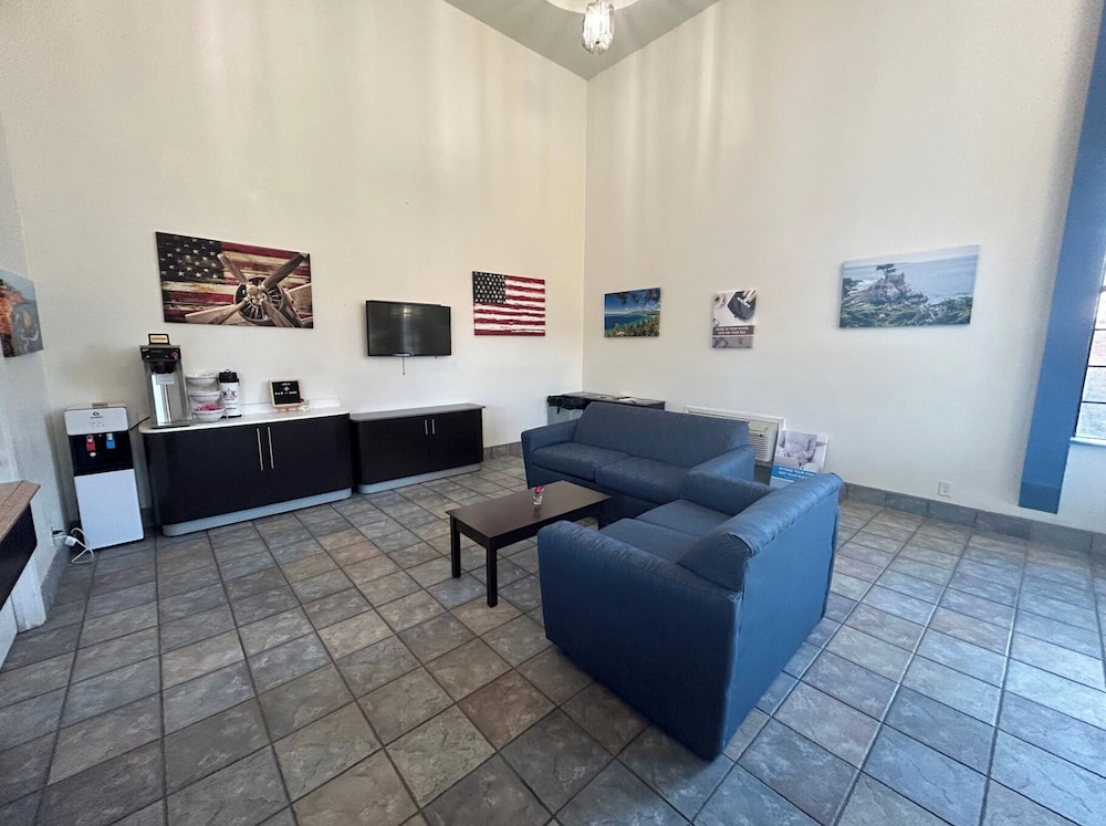 Studio6 Suites Cameron Park, CA - Folsom 25/40