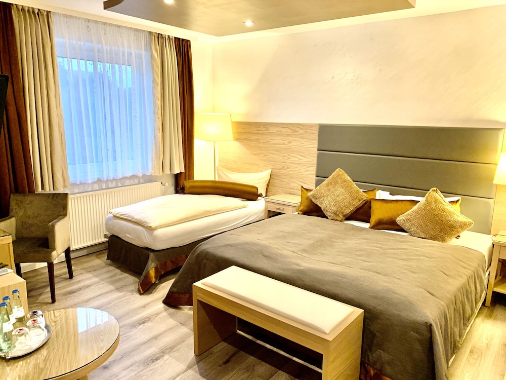 Boutique Hotel Goldene Henne 26/58