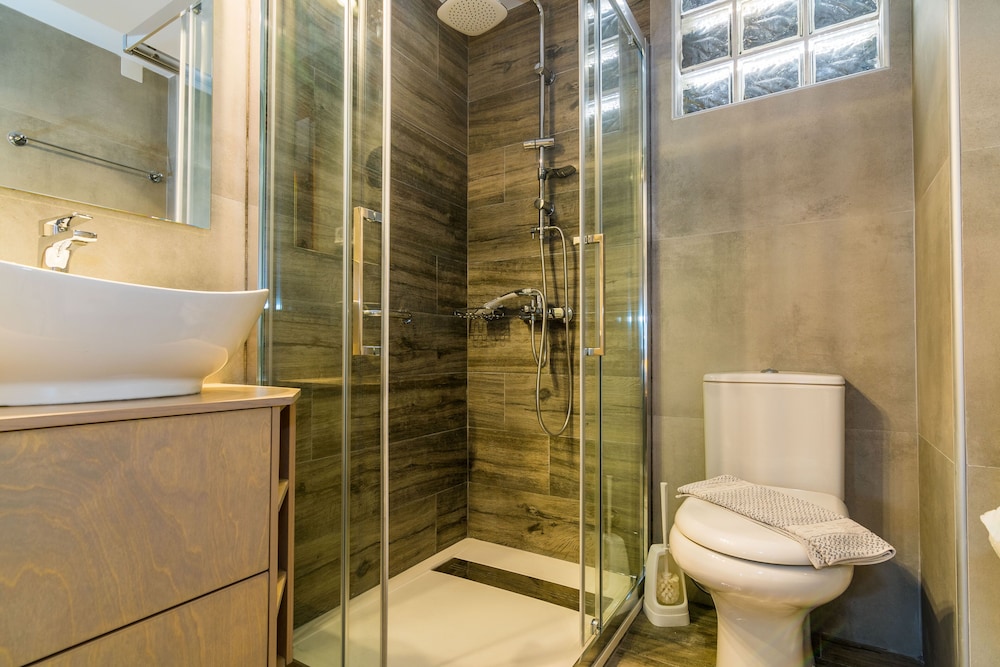 Thalassa Apartments 50/50