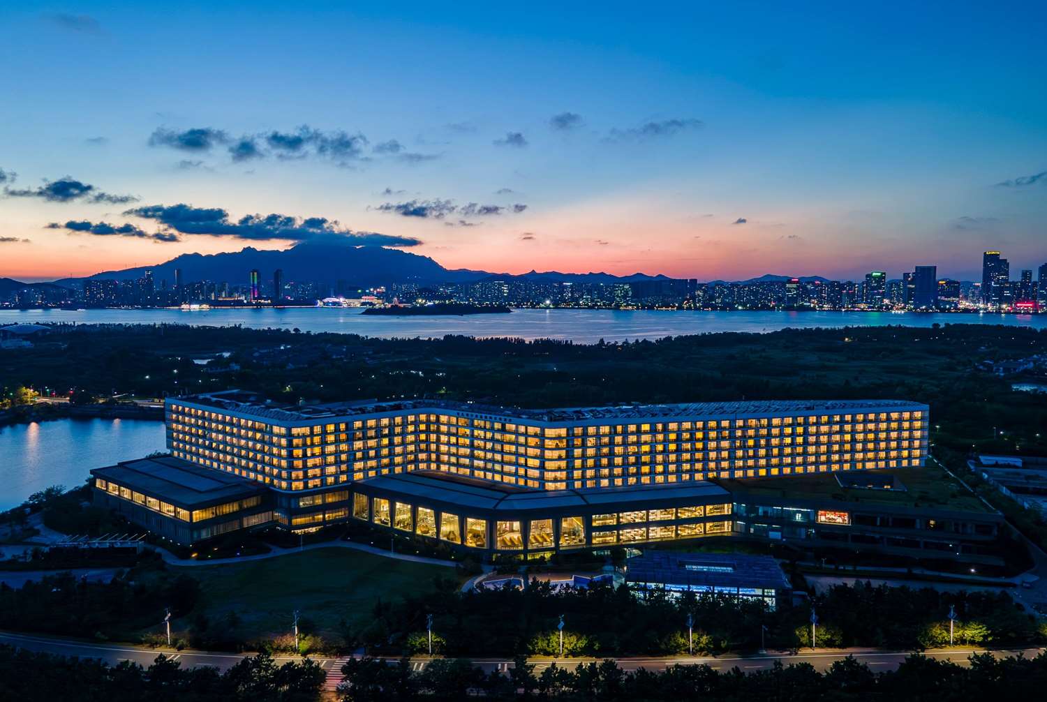 Wyndham Grand Hotel Qingdao 49/50
