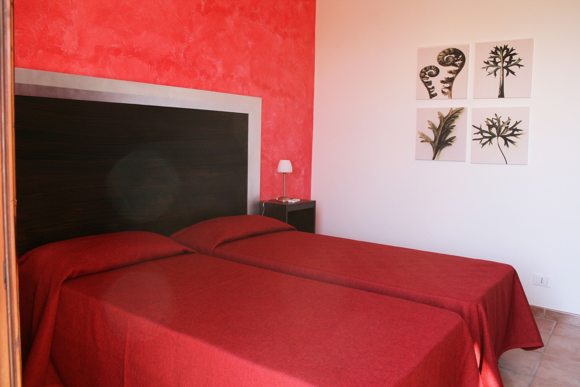 CLASSIC, DOUBLE OR TWIN BED