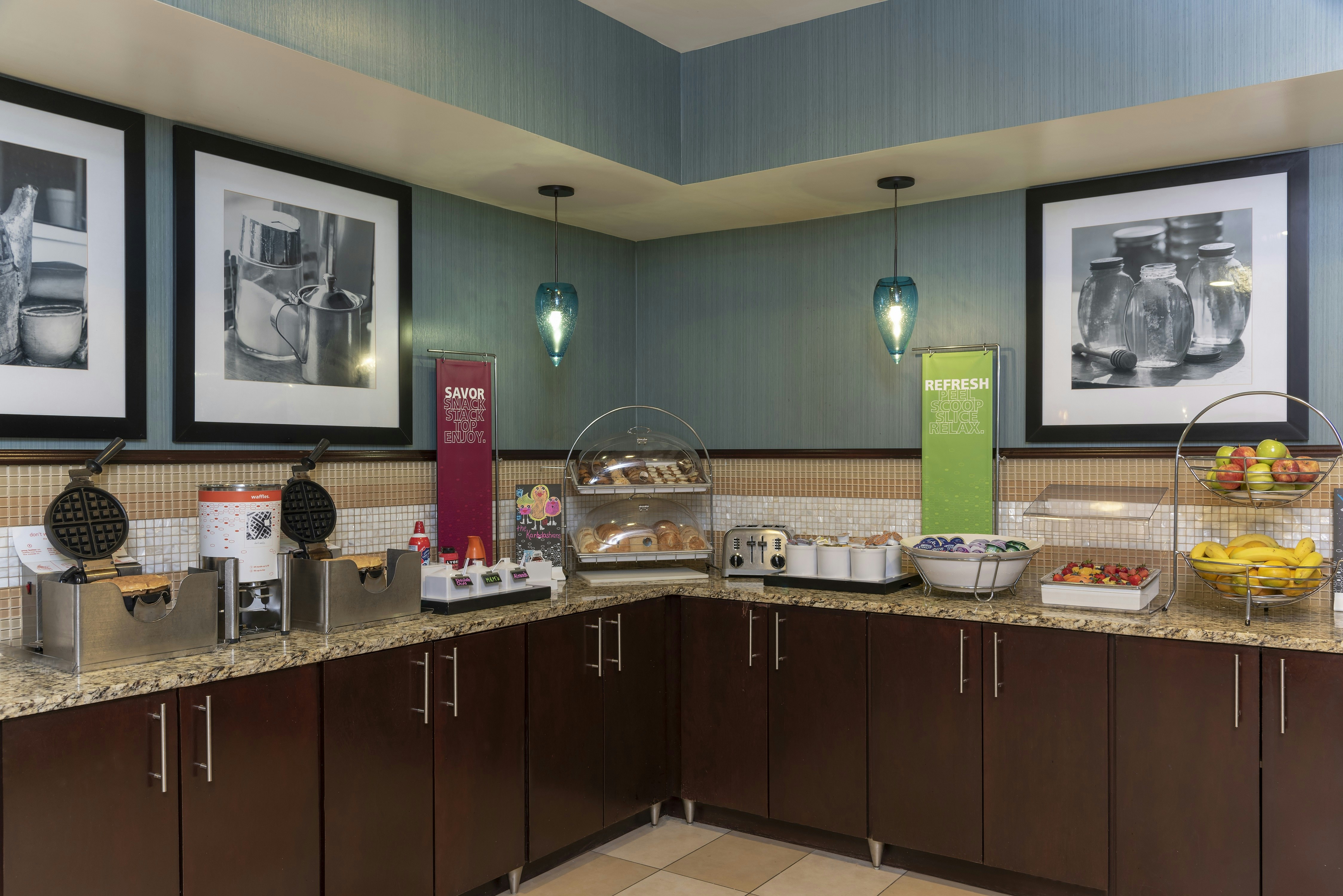 Hampton Inn East Lansing 33/45
