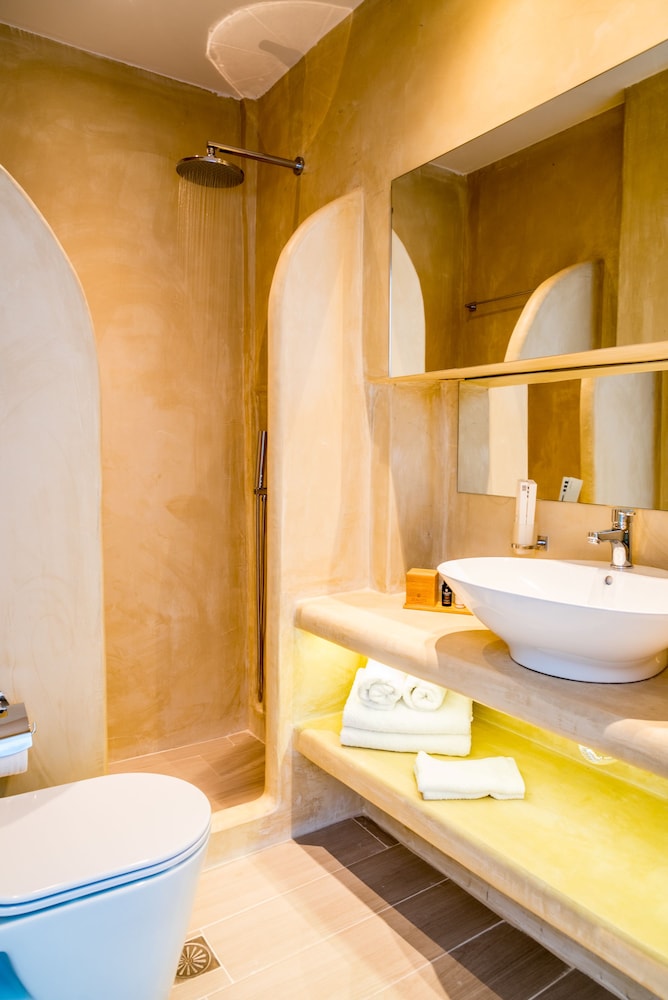 Kratiras View Luxury Suites 45/50