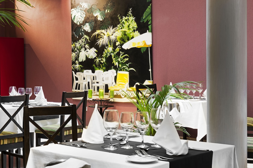 Marylanza Suites & Spa 33/50