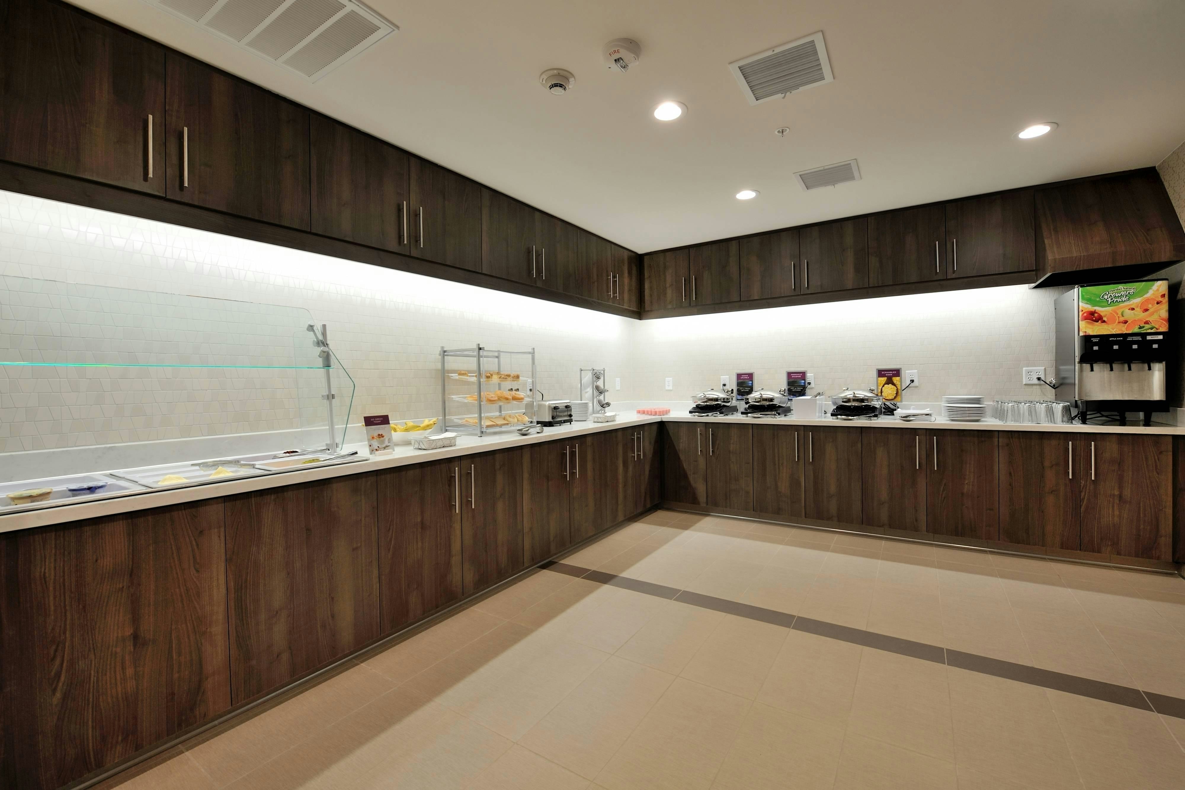 RESIDENCE INN HOUSTON TOMBALL 6/21