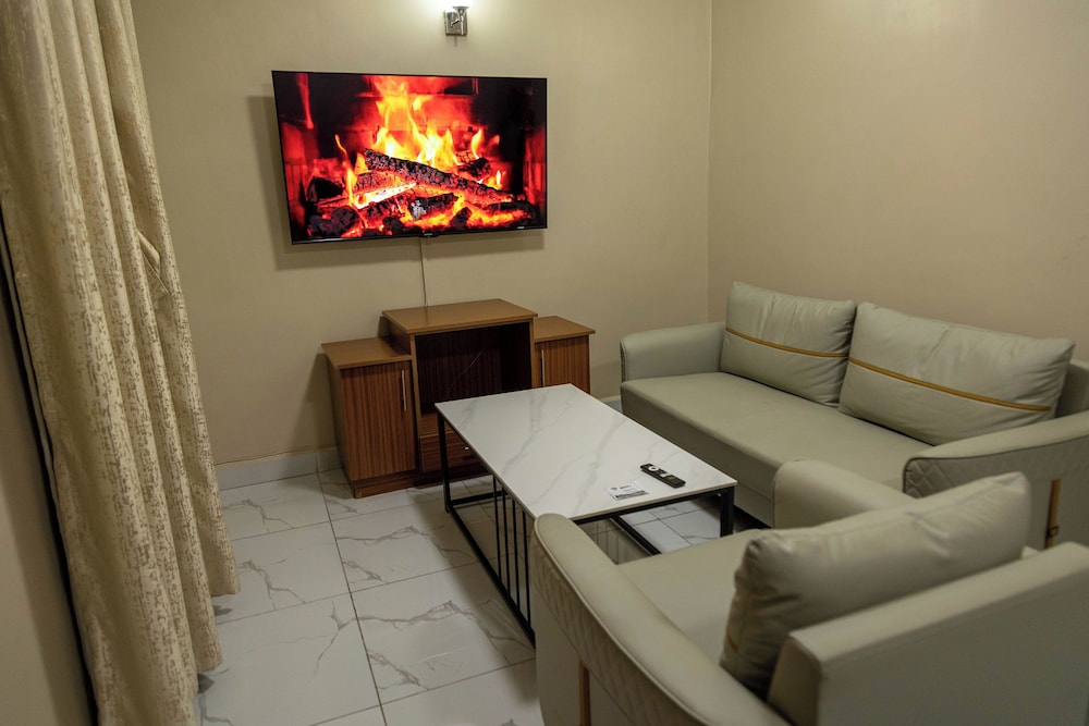 Emboita Hotel 25/50