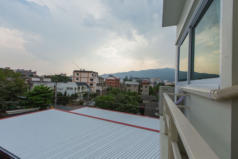 Habitat Hotel 41/44