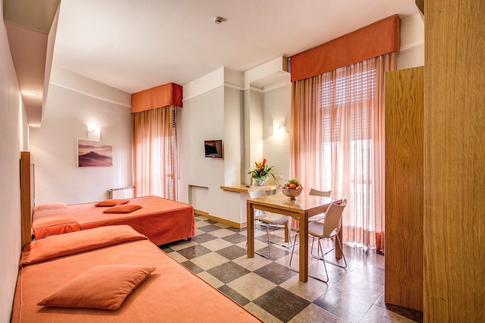 Hotel Delle Nazioni 28/50