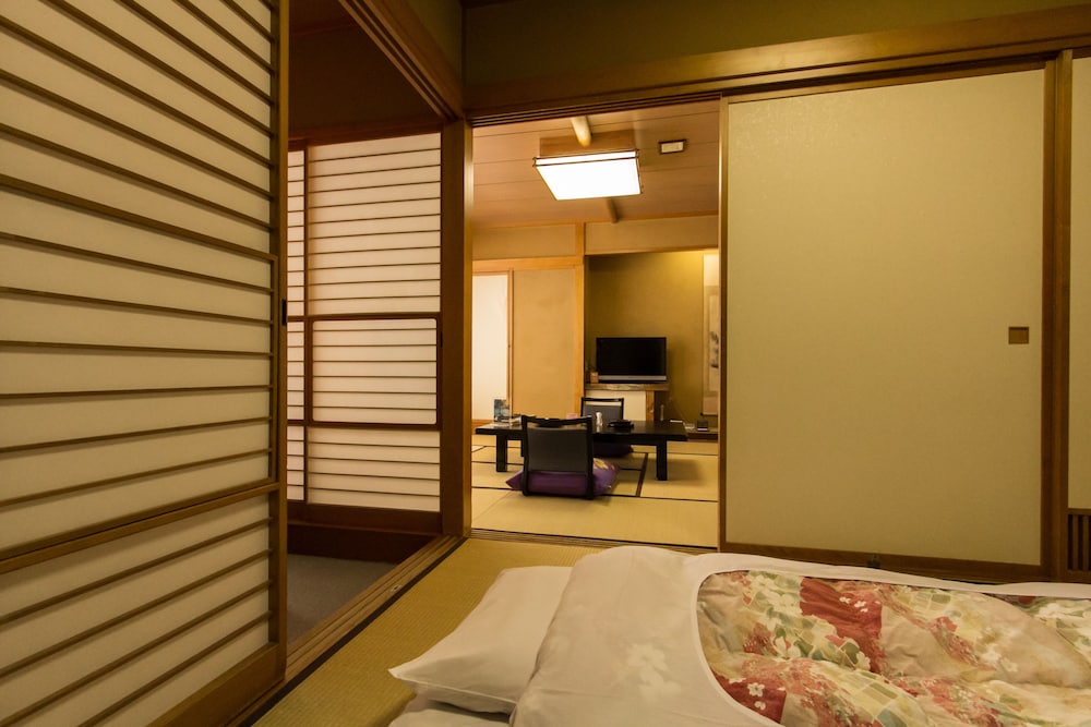 YUZAWA GRAND HOTEL 19/33