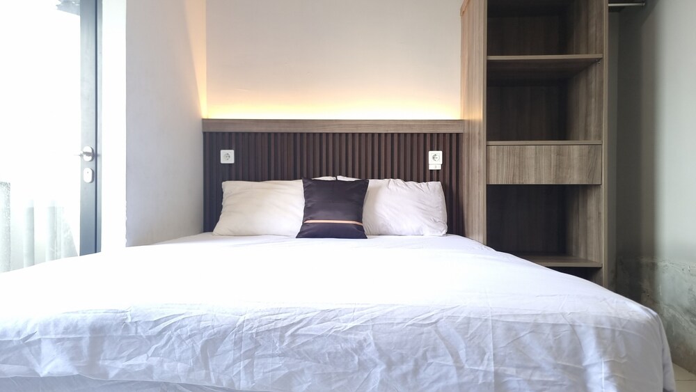 Hotel O cikarang at apartment Riverdale 25/48
