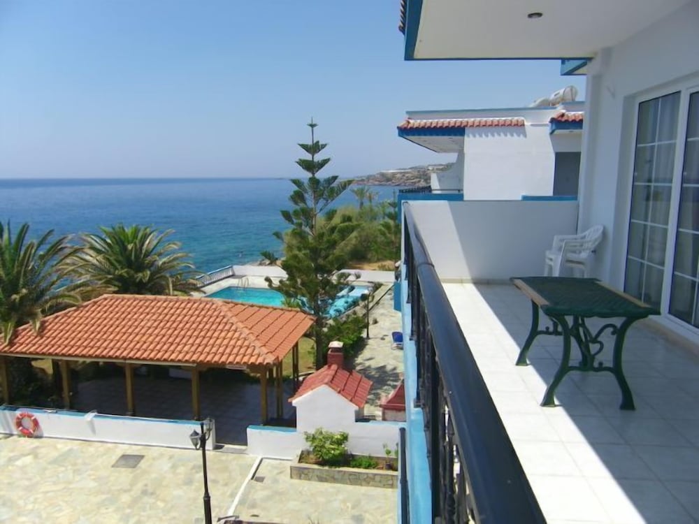 Cypriana Apartments 1/30