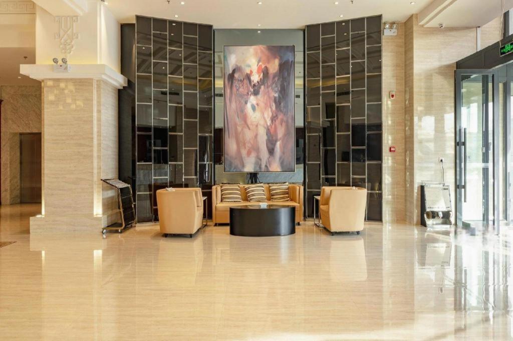 Jinjiang Inn Select (Metro Station Store of Genghis Khan Plaza in Hohhot) 34/48