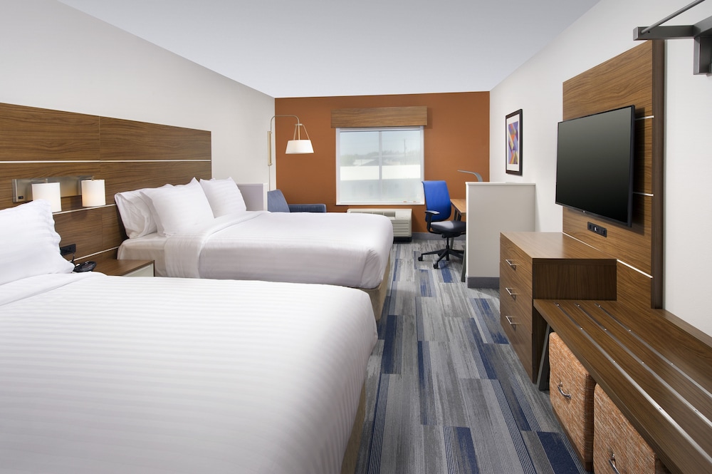 Holiday Inn Express & Suites New Braunfels 20/64