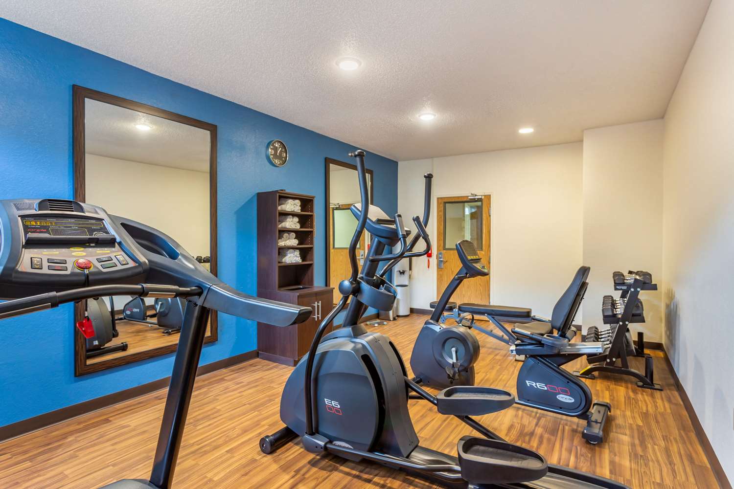Comfort Inn DeKalb - University Area 13/26