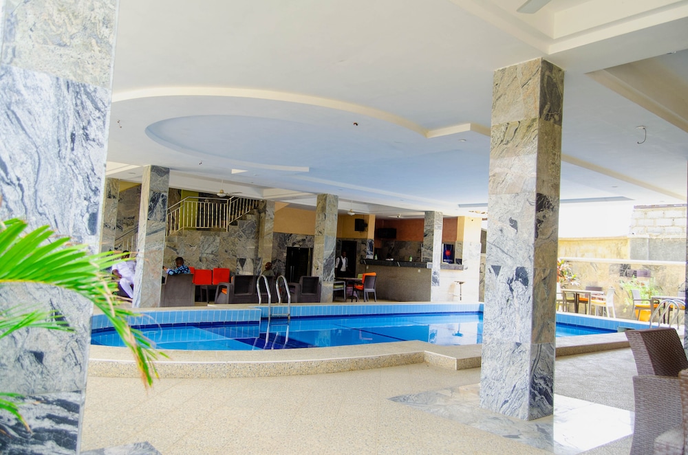 Residency Hotel Twin House photo5