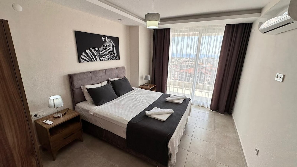 Almaris Resort Hotel 7/50