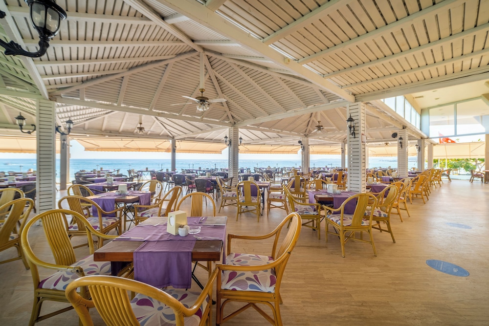 Aska Just In Beach Hotel 31/44