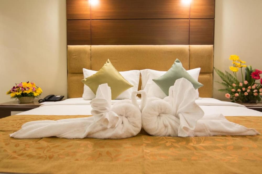Shenbaga Hotel and Convention Centre 8/31