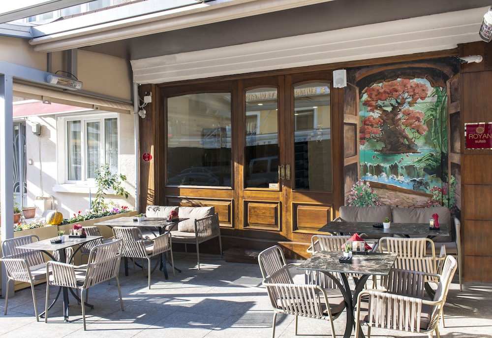 Royan Suites 35/50
