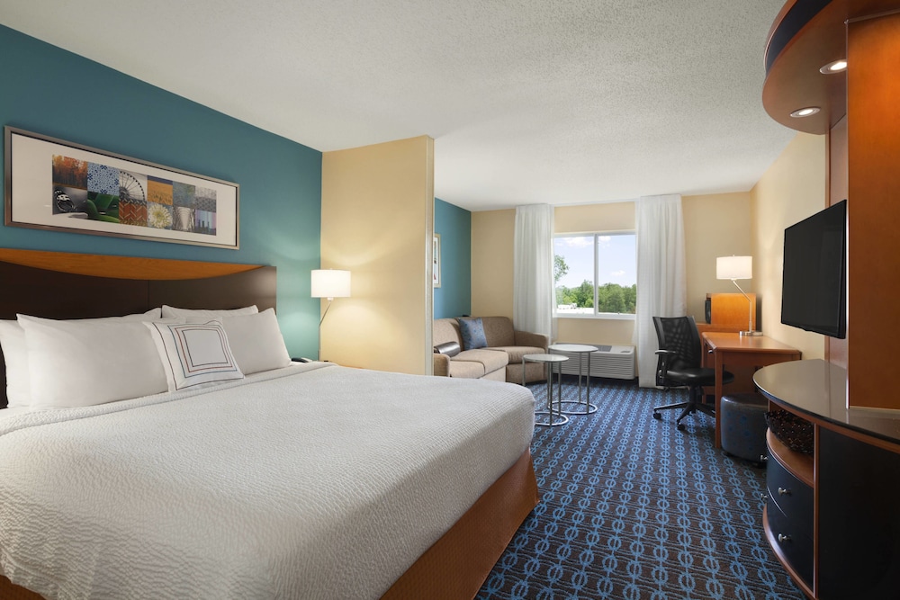 Fairfield Inn Suites Lansing West 9/23
