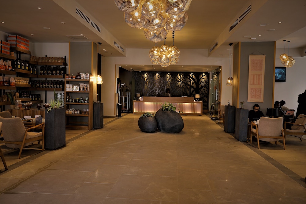 Mado Hotel 44/66