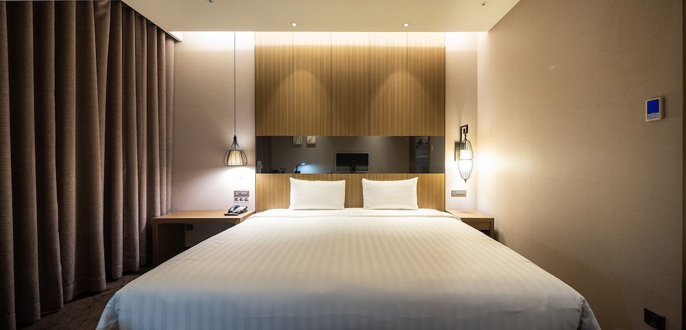 Intrendy Hotel 27/71