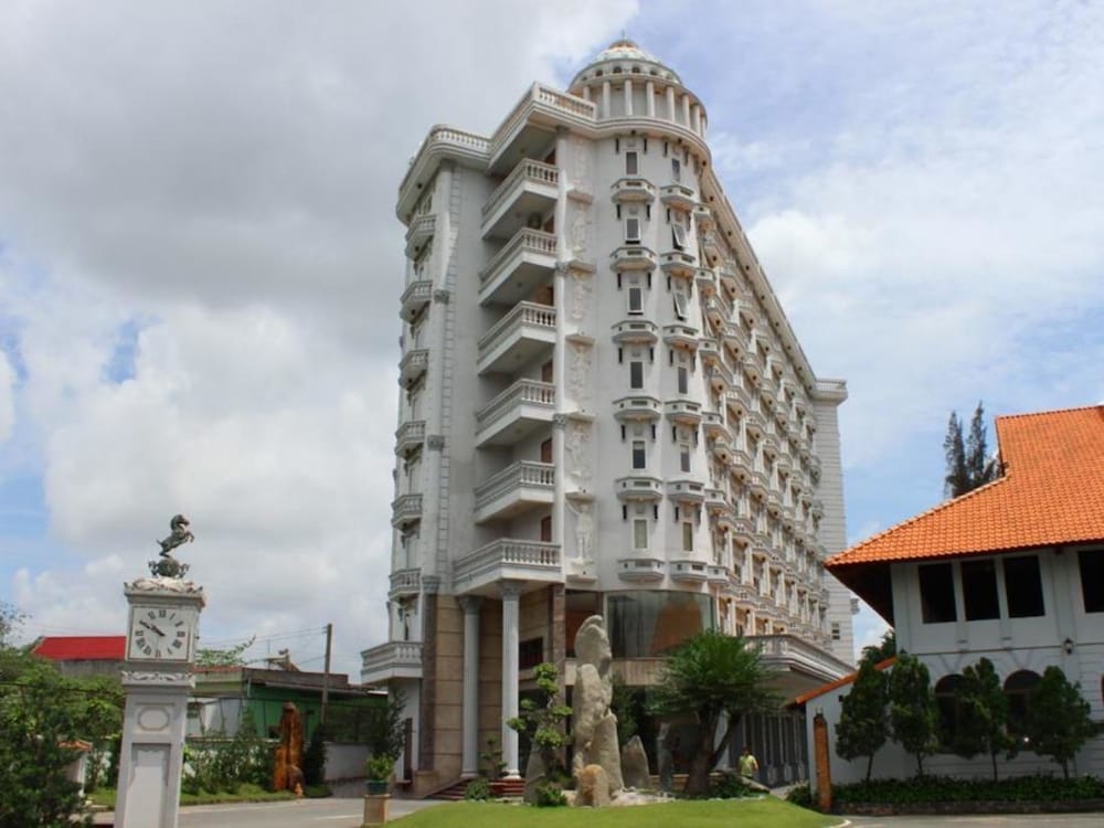 Saigon Park Resort 3/50