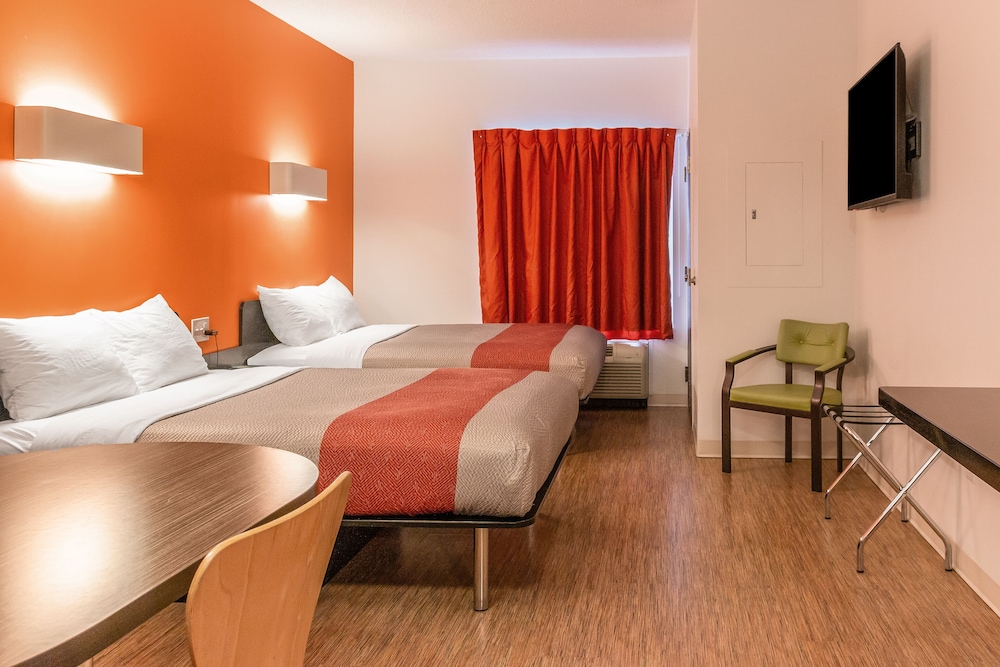 Motel6 Headingley, MB - Winnipeg West 10/57