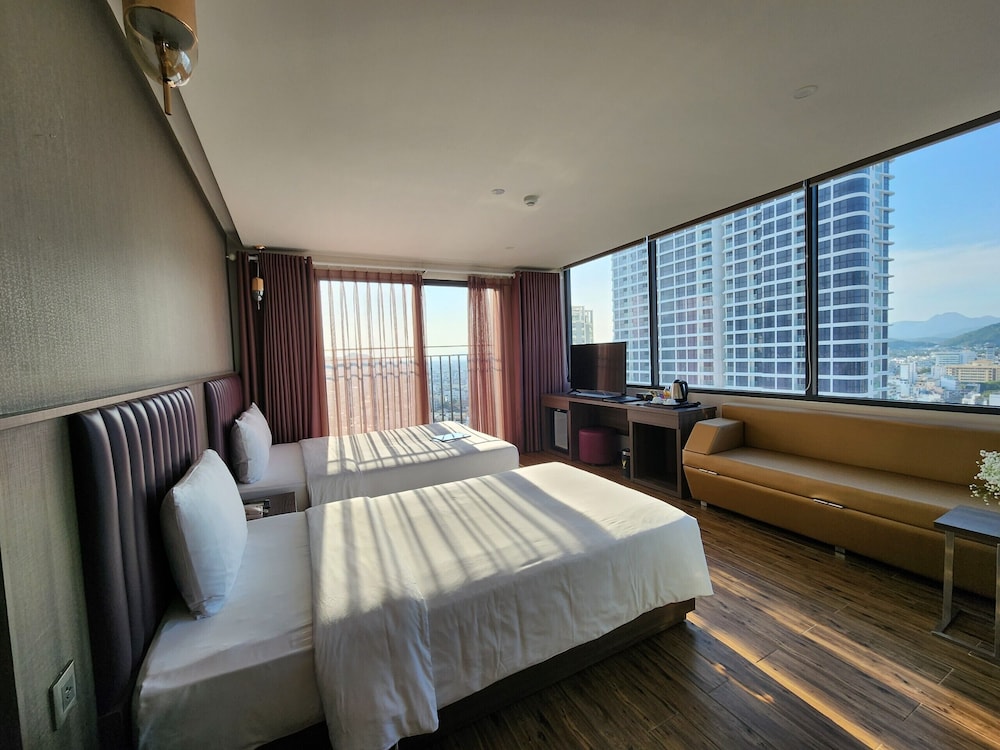 V Hotel Nha Trang 10/50