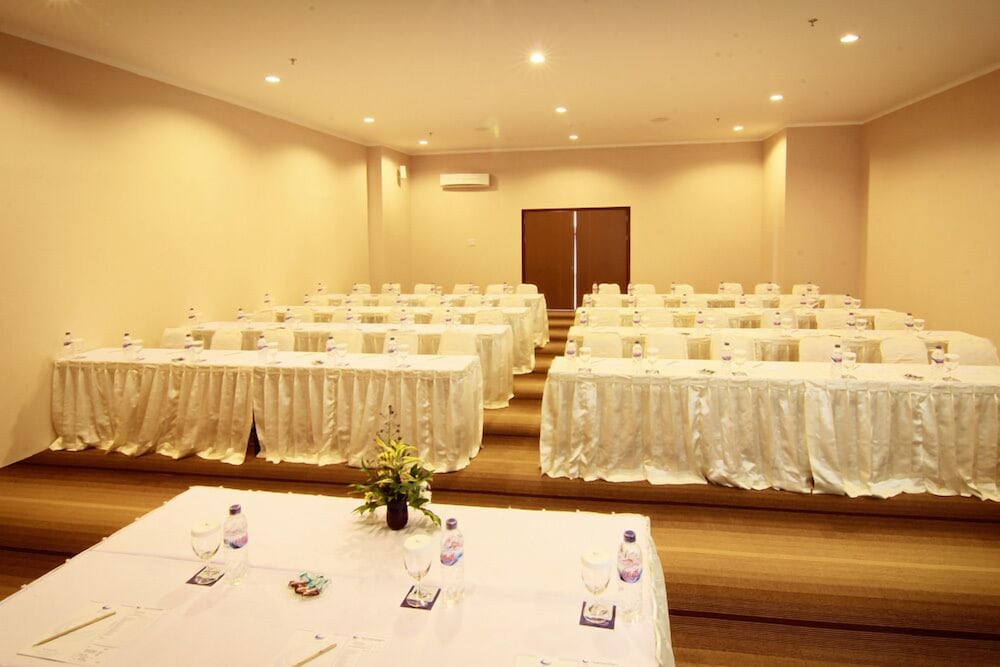 Vrata Hotel Yogyakarta 28/30