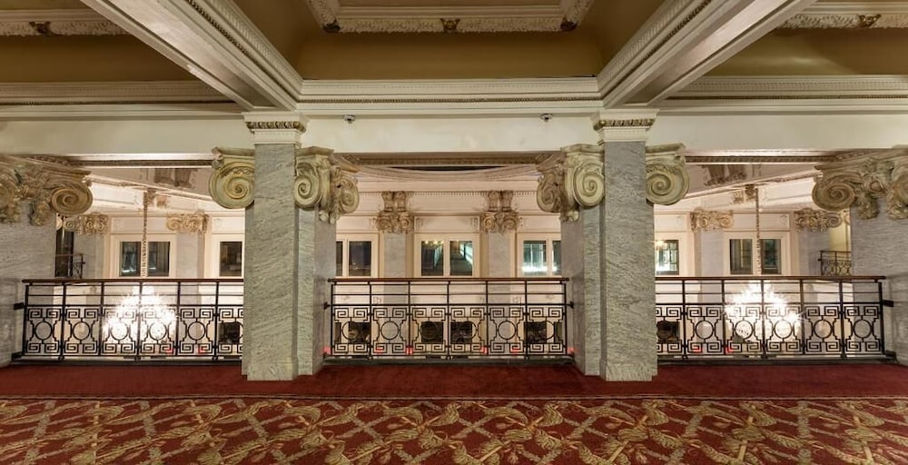 Hotel Bentley 5/50