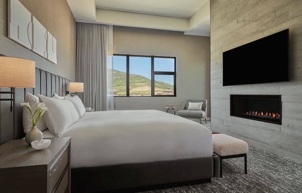 Pendry Park City 12/49