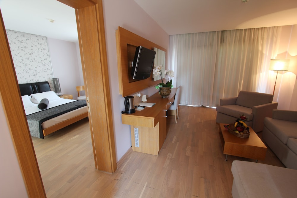 Olira Boutique Hotel & Spa 39/55