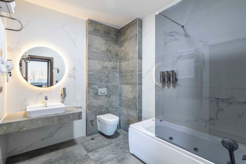 Ezkar Bathonea Art Istanbul Hotel 57/60