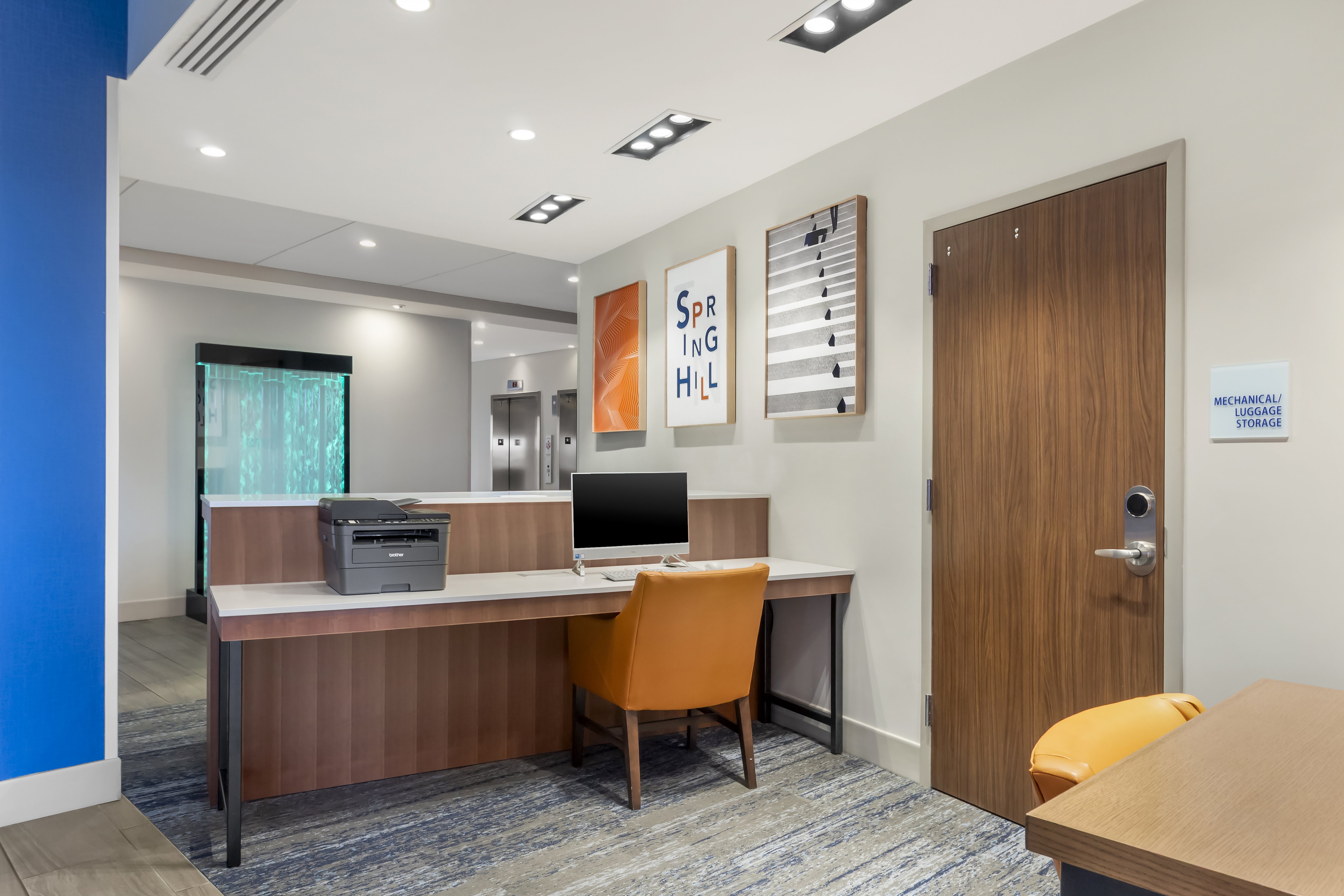Holiday Inn Express Spring Hill 49/50