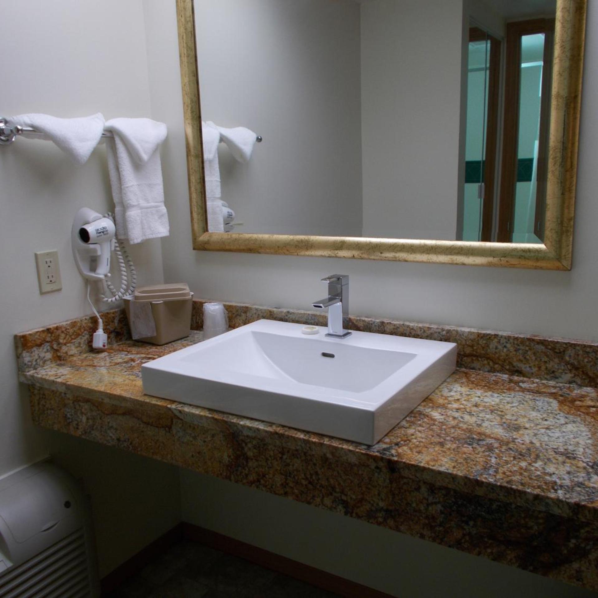 Fort Davidson Hotel 25/26