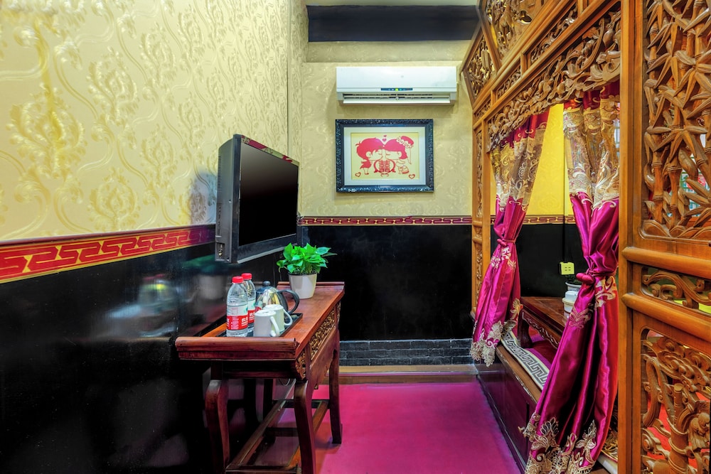 Baichanghong Inn 32/50