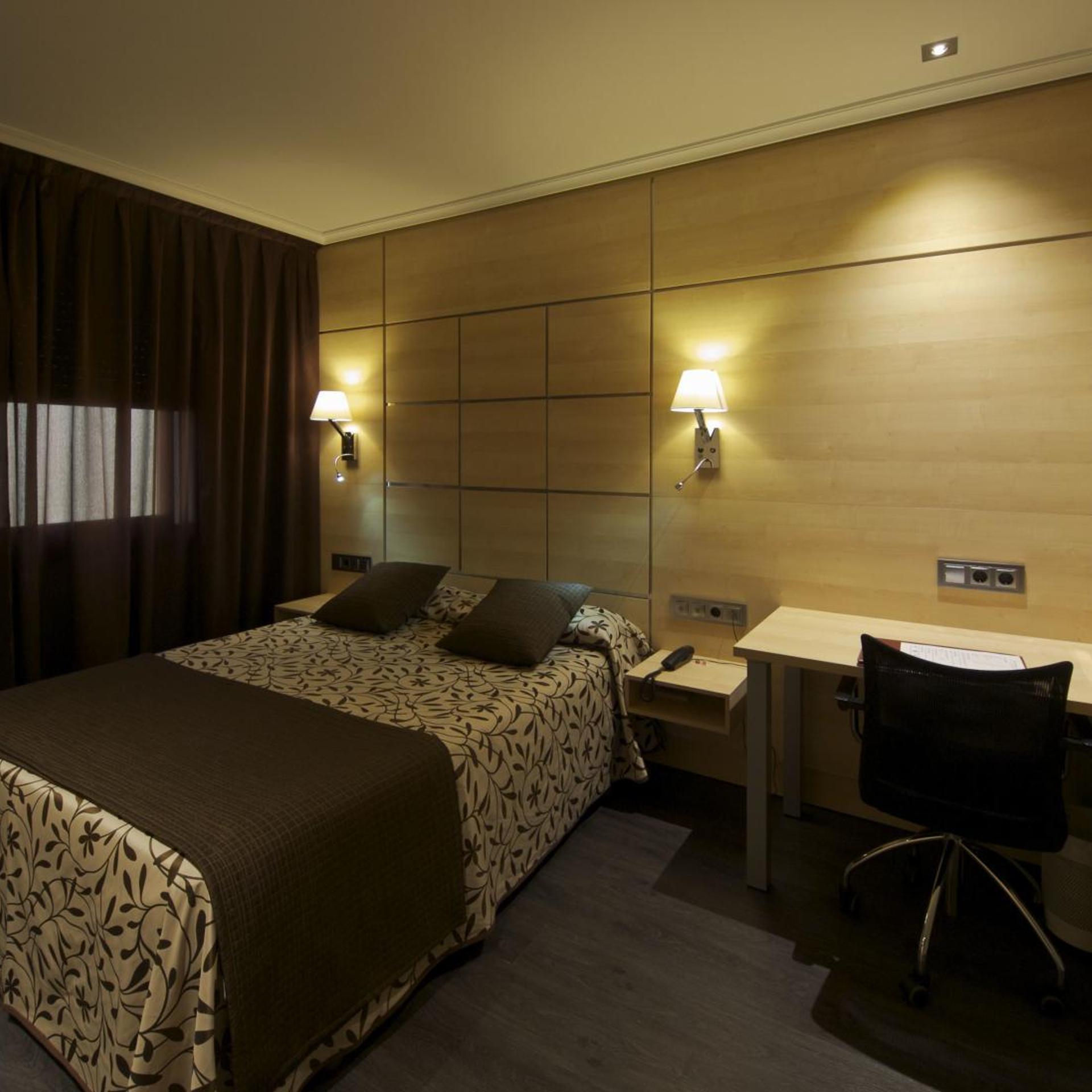 Room, Single