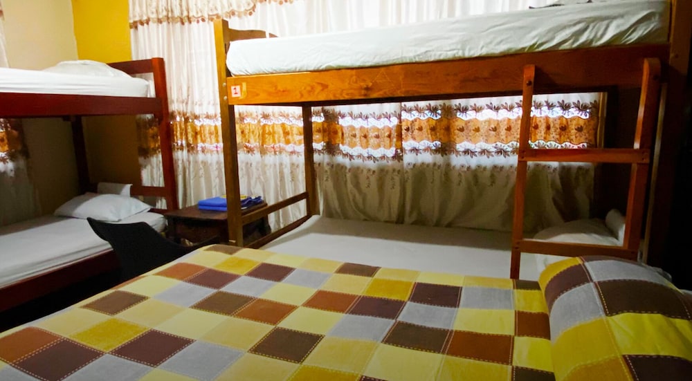 Tamarindo hostel 10/50