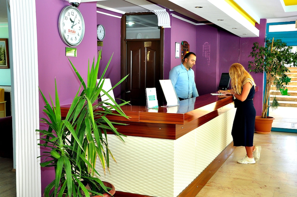Cinar Family Suite Hotel 8/50