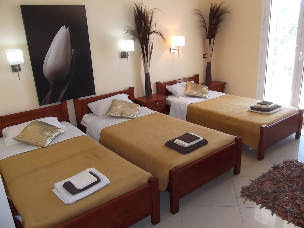 Hotel Mariana Laganas 13/34