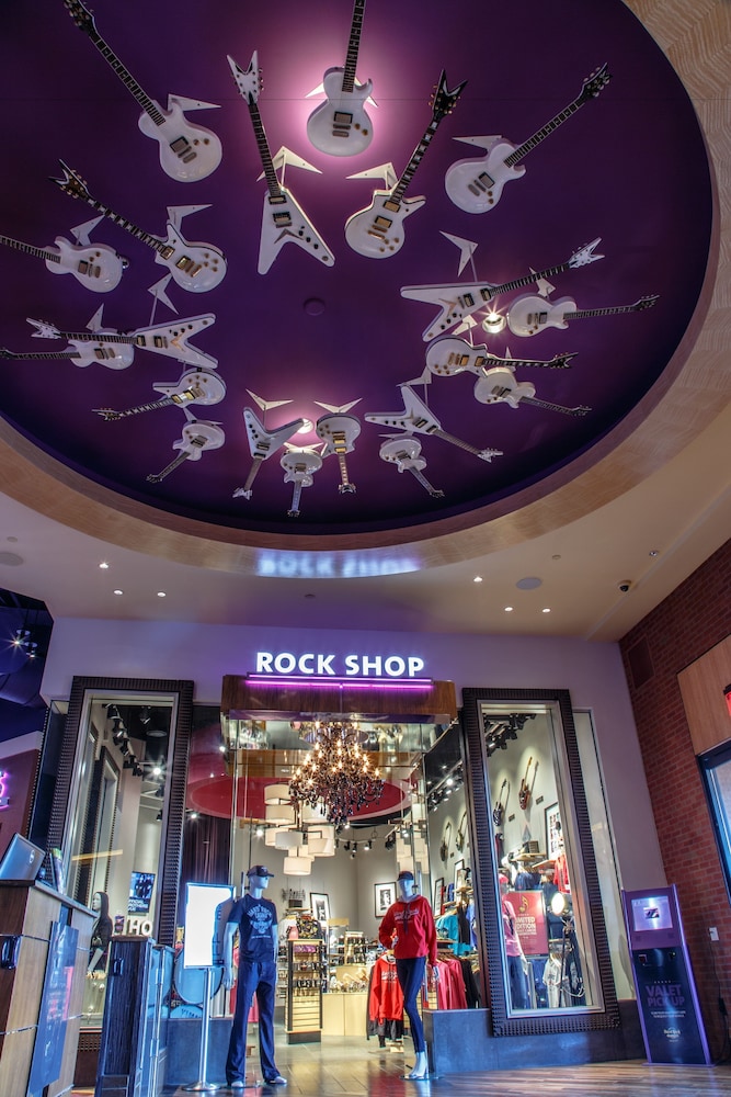 Hard Rock Hotel & Casino Sioux City 37/66
