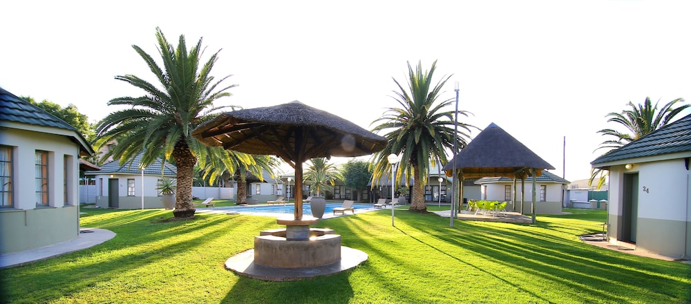 Kalahari Arms Hotel 64/69