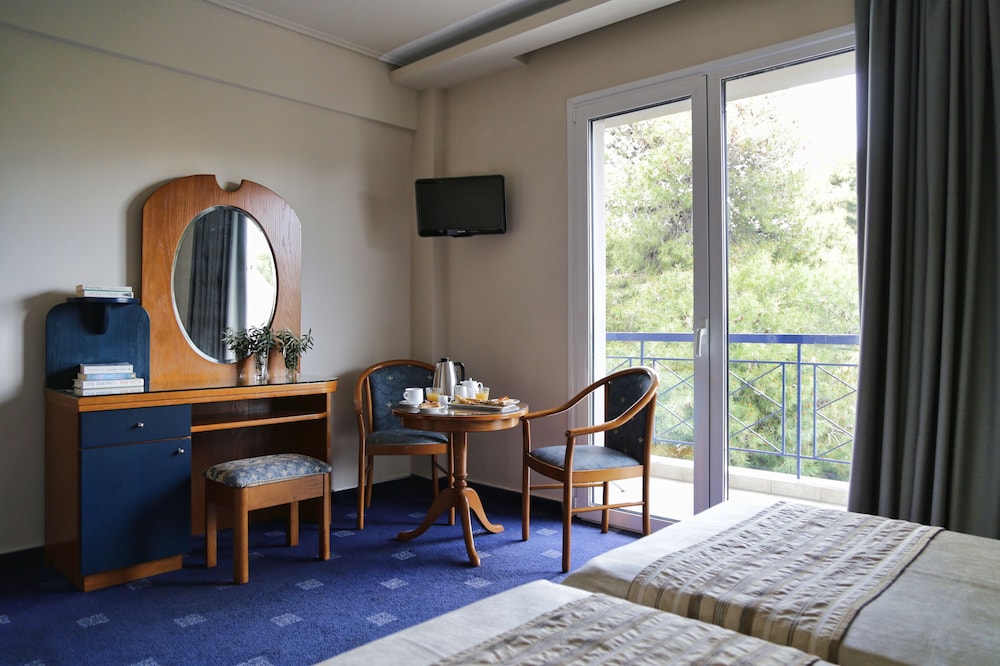 Palmyra Beach Hotel 57/64
