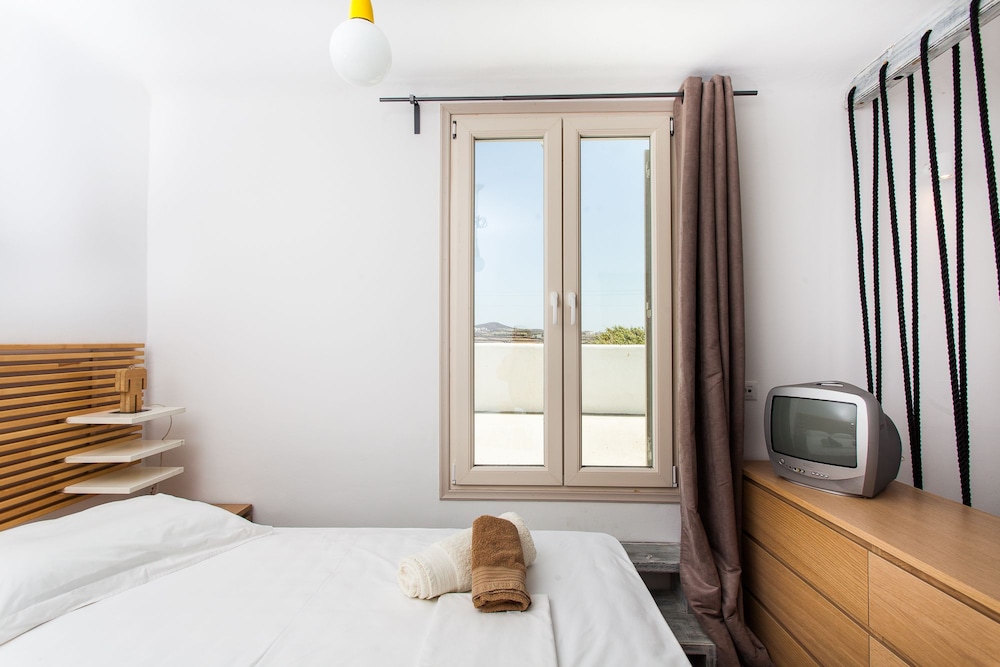 OLIVE MYKONOS VILLAS 24/73