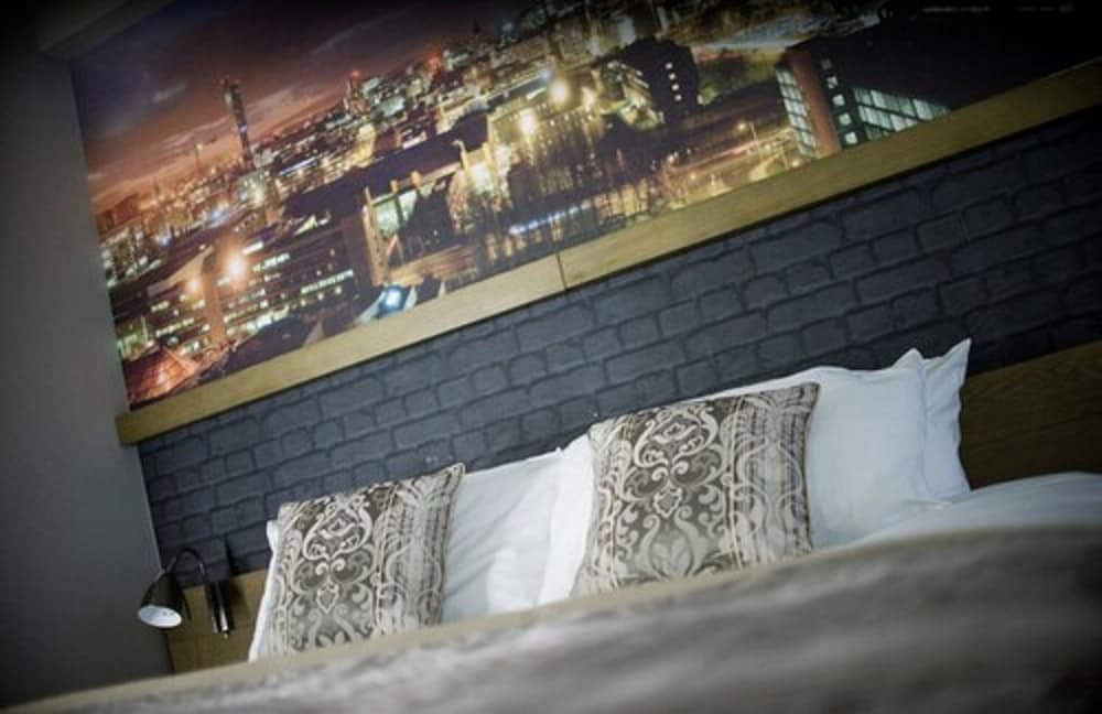 The Abel Heywood Pub & Boutique Hotel 21/43