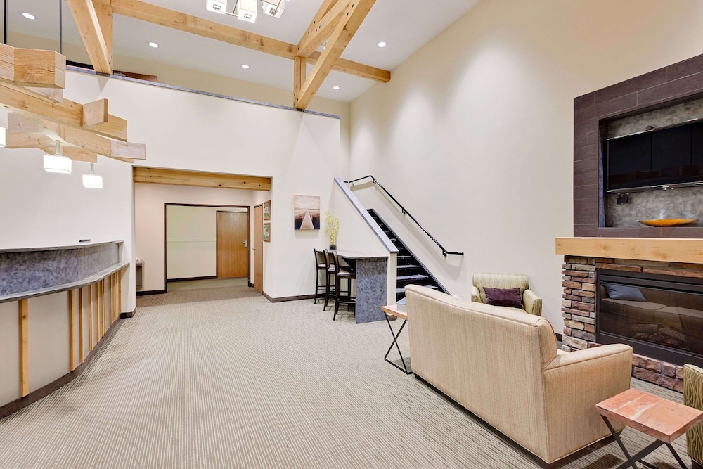 Days Inn By Wyndham Cadillac 28/39