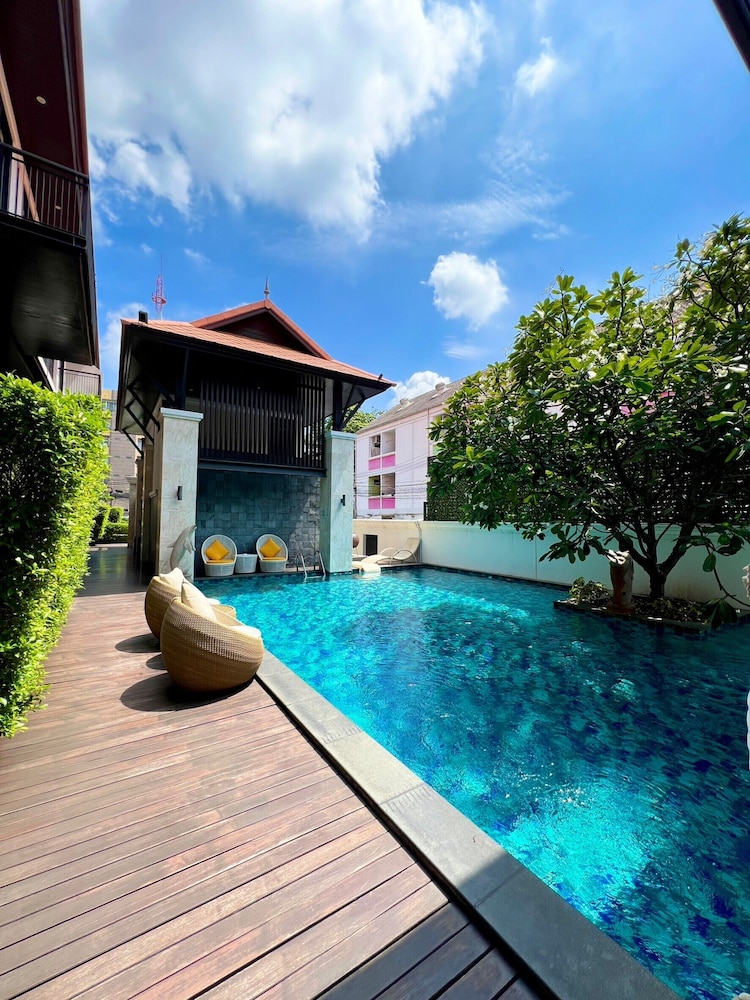 Yotaka Bangkok Hotel 37/49