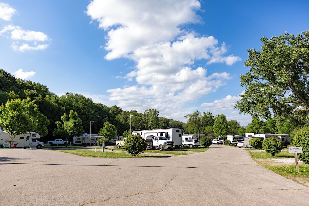 Basswood Resort 70/78