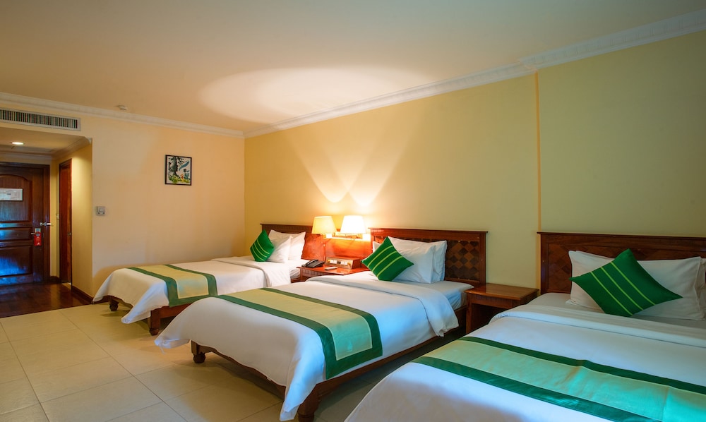 Angkor Holiday Hotel 13/58
